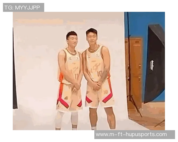 CBA全明星互黑兄弟:赵睿爆料“晚宴吃货”王哲林的幕后趣事! CBA全明星互黑兄弟:赵睿爆料“晚宴吃货”王哲林的幕后趣事!