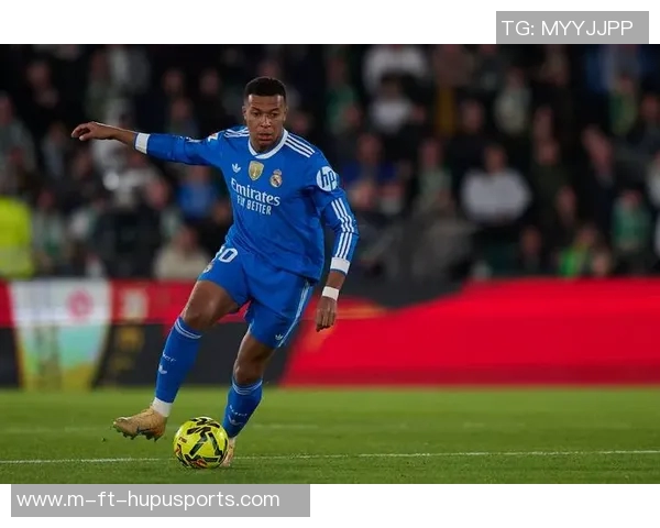 皇马1月曾尝试签埃尔切小将门多萨,但未给予足够重视 皇马1月曾尝试签埃尔切小将门多萨,但未给予足够重视